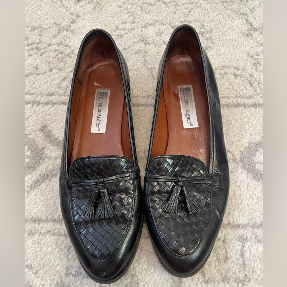 Etienne Aigner Women’s 9.5 Leather Shoes, “Ally” black loafers, tassels.